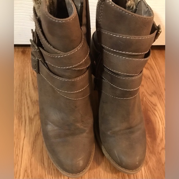 Booties - Picture 6 of 7